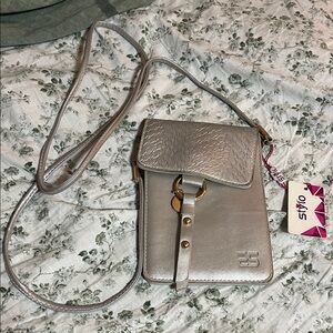 Stylish Silver Crossbody Bag by stylo